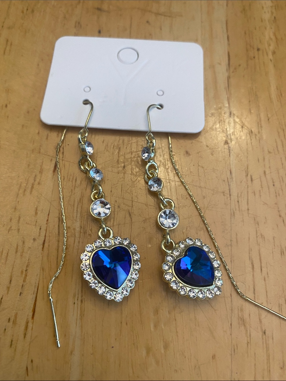 Gold tone threaded Blue Heart Drop Earrings with Crystal Accents NEW NIP - Picture 2 of 5